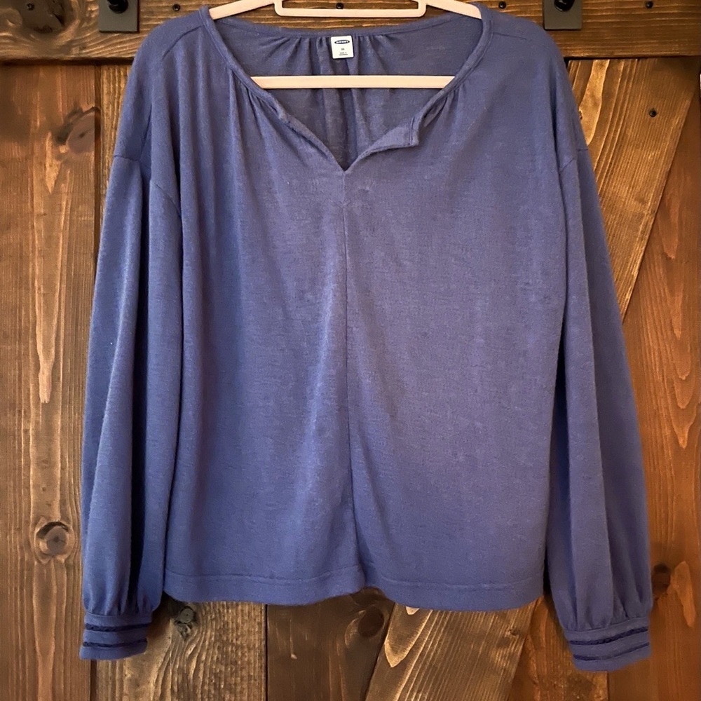Old Navy Long Sleeved Shirt